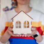 US homebuilder sentiment hits 6-month high; economy uncertainty clouds housing outlook, Published on Thursday, October 16